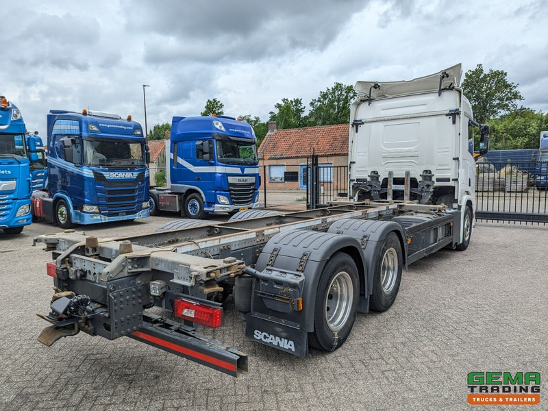Scania R500 6x2 CR20N Euro6 - Retarder - BDF systeem - Dubbele tanks - Vangmuil - Containertransporter/ Wissellaadbak vrachtwagen: afbeelding 2 Scania R500 6x2 CR20N Euro6 - Retarder - BDF systeem - Dubbele tanks - Vangmuil - Containertransporter/ Wissellaadbak vrachtwagen: afbeelding 2