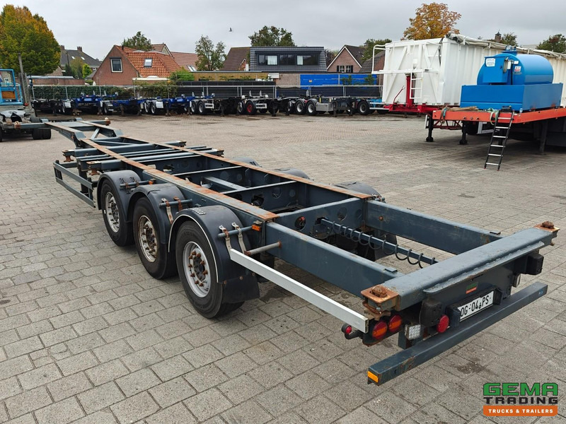 Schmitz Cargobull SCF 24 G 3-Assen MB - LiftAs - Schijfremmen - Vast Chassis - 2x20FT 1x30FT 40FT aansluiting - Containertransporter/ Wissellaadbak oplegger: afbeelding 3 Schmitz Cargobull SCF 24 G 3-Assen MB - LiftAs - Schijfremmen - Vast Chassis - 2x20FT 1x30FT 40FT aansluiting - Containertransporter/ Wissellaadbak oplegger: afbeelding 3