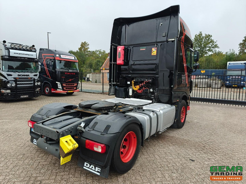 DAF FT XF460 4x2 Superspacecab Euro6A - Retarder - Dubbele Tanks - StandAirco - SMARTTacho V2 - Trekker: afbeelding 3 DAF FT XF460 4x2 Superspacecab Euro6A - Retarder - Dubbele Tanks - StandAirco - SMARTTacho V2 - Trekker: afbeelding 3