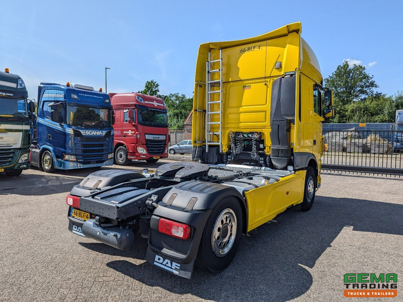 DAF XF 450 FT 4x2 SuperSpaceCab Euro6C - Retarder - Standairco - Dubbele Tanks - SMARTtachoV2 - Trekker: afbeelding 3 DAF XF 450 FT 4x2 SuperSpaceCab Euro6C - Retarder - Standairco - Dubbele Tanks - SMARTtachoV2 - Trekker: afbeelding 3