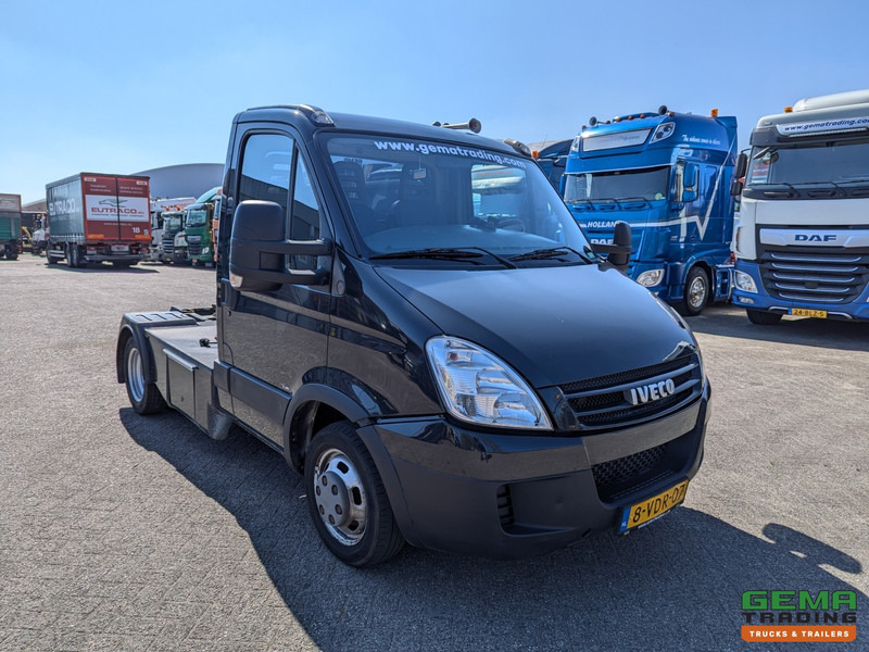 Iveco 35C18/T 4x2 Euro4 - BE-Trekker - 3-Zits - Luchthoorns - NAP - Trekker: afbeelding 2 Iveco 35C18/T 4x2 Euro4 - BE-Trekker - 3-Zits - Luchthoorns - NAP - Trekker: afbeelding 2