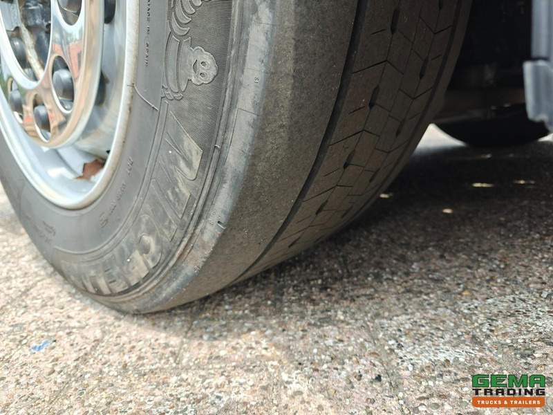 Trekker MAN TGX 18.460 4x2 XXL Euro6 - MEGA - Retarder - Dubbele Tanks - StandAirco - Navi: afbeelding 19 Trekker MAN TGX 18.460 4x2 XXL Euro6 - MEGA - Retarder - Dubbele Tanks - StandAirco - Navi: afbeelding 19