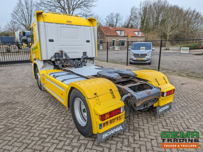 Scania P114-340 LA 4x2 CP19 Euro3 Manual - Side Skirts - Toolbox (T1350) - Trekker: afbeelding 4 Scania P114-340 LA 4x2 CP19 Euro3 Manual - Side Skirts - Toolbox (T1350) - Trekker: afbeelding 4