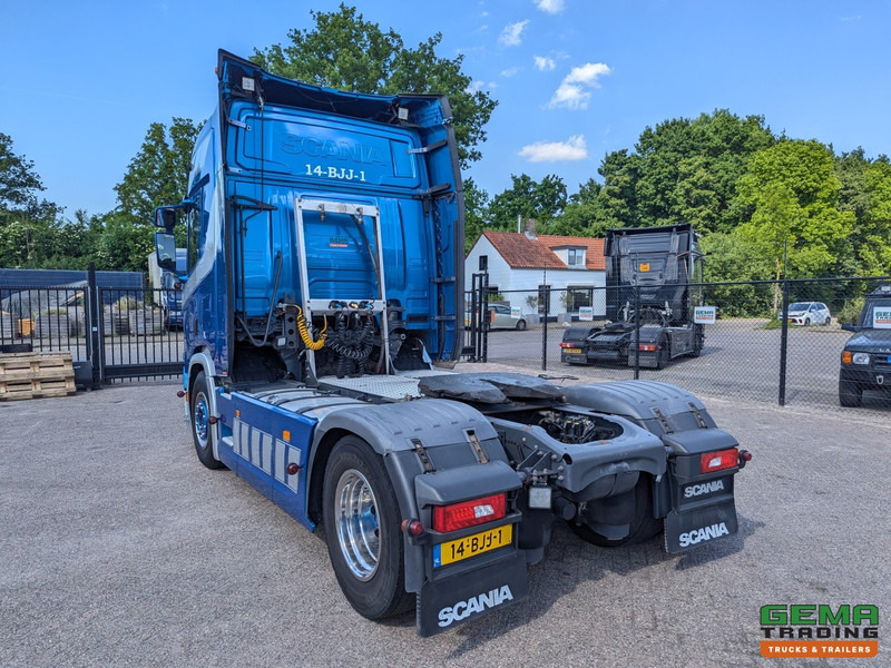 Scania R410 4x2 Highline Euro6C - PTO - Hydrauliek - Dubbele Tanks - Luchthoorns - 03/2026APK - Trekker: afbeelding 4 Scania R410 4x2 Highline Euro6C - PTO - Hydrauliek - Dubbele Tanks - Luchthoorns - 03/2026APK - Trekker: afbeelding 4
