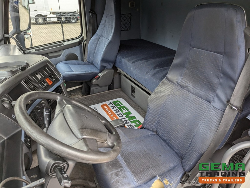 Volvo FH400 4x2 Euro5 FH400 4x2 Globetrotter Euro5 - ADR FL AT OX (T1513) - Trekker: afbeelding 5 Volvo FH400 4x2 Euro5 FH400 4x2 Globetrotter Euro5 - ADR FL AT OX (T1513) - Trekker: afbeelding 5