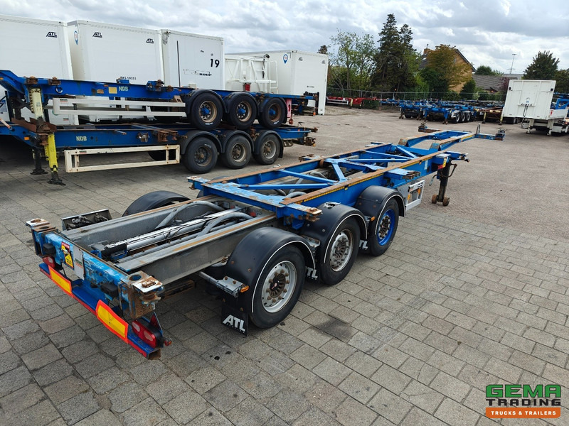 Van Hool 3B0079 3-Assen SAF - Schijfremmen - Alle aansluitingen / Universeel chassis - Containertransporter/ Wissellaadbak oplegger: afbeelding 1 Van Hool 3B0079 3-Assen SAF - Schijfremmen - Alle aansluitingen / Universeel chassis - Containertransporter/ Wissellaadbak oplegger: afbeelding 1