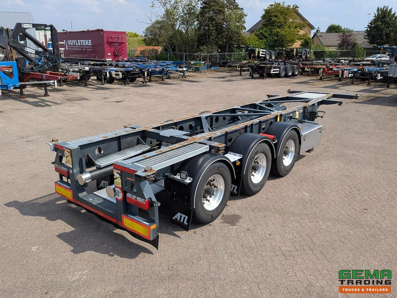 Van Hool A3C002 3-Assen BPW - 20 30FT TANK/SWAP - 3490KG - ContainerChassis - ADR - Schijfremmen - 01/2026 APK - Containertransporter/ Wissellaadbak oplegger: afbeelding 1 Van Hool A3C002 3-Assen BPW - 20 30FT TANK/SWAP - 3490KG - ContainerChassis - ADR - Schijfremmen - 01/2026 APK - Containertransporter/ Wissellaadbak oplegger: afbeelding 1