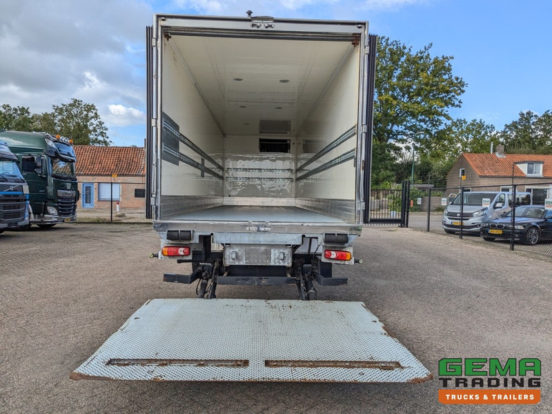 Volvo FL210 4x2 Daycab 18Ton Euro5 Handgeschakeld - Koel-VriesBak 8.38M - Frigo Block - Laadklep 1500KG - Isotherm vrachtwagen: afbeelding 5 Volvo FL210 4x2 Daycab 18Ton Euro5 Handgeschakeld - Koel-VriesBak 8.38M - Frigo Block - Laadklep 1500KG - Isotherm vrachtwagen: afbeelding 5