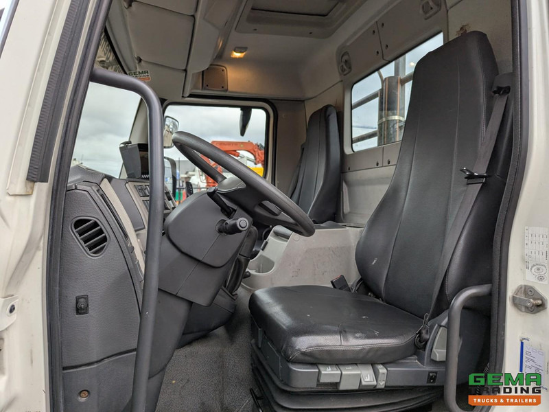 Kipper vrachtwagen, Kraanwagen Volvo FL240 4x2 Dagcab Euro5 - 2 Zijdige Kipper + Kraan Hiab 088ES-3 HIDUO - RadioGrafisch - 39.900KM! - 11/2025APK: afbeelding 7