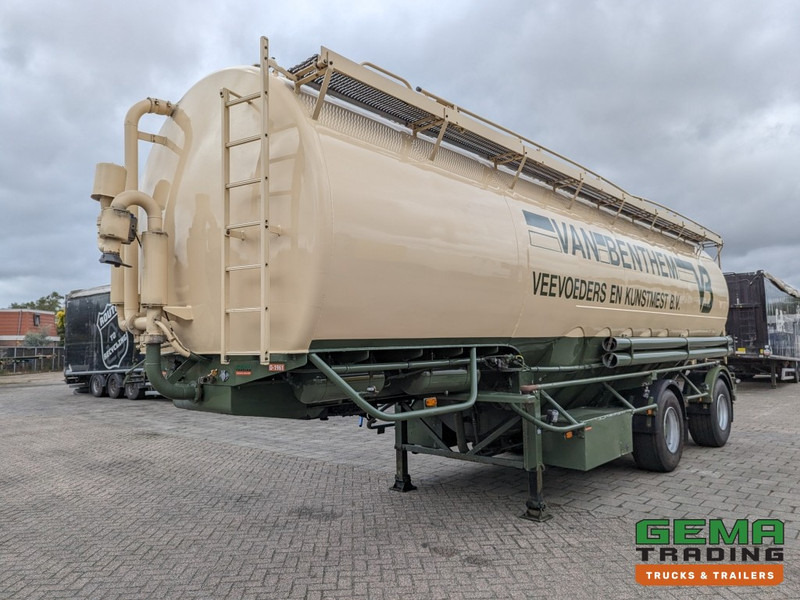 WELGRO 90WSL33-24 2-Assen SAF Silo MengVoeder / Futter 24m³ - Trommelremmen - StuurAs (O1961) - Tankoplegger: afbeelding 1 WELGRO 90WSL33-24 2-Assen SAF Silo MengVoeder / Futter 24m³ - Trommelremmen - StuurAs (O1961) - Tankoplegger: afbeelding 1