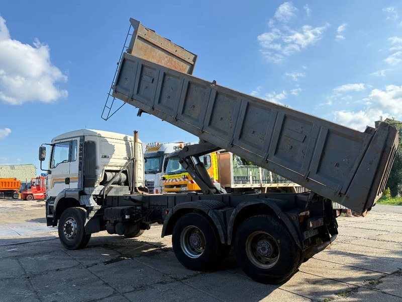 MAN TGA 26.360 6X4 Tipper Spring/Spring ZF Manual gear EURO3 - Kipper vrachtwagen: afbeelding 3 MAN TGA 26.360 6X4 Tipper Spring/Spring ZF Manual gear EURO3 - Kipper vrachtwagen: afbeelding 3