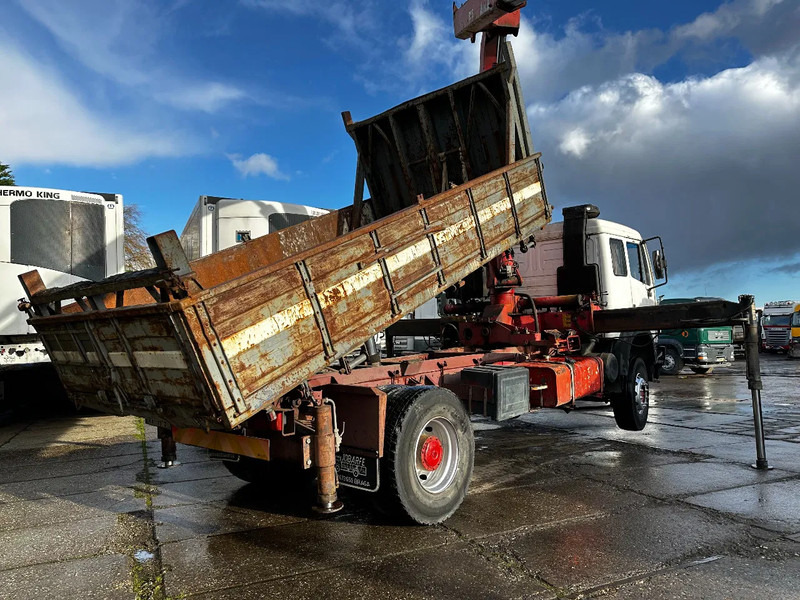 Kipper vrachtwagen, Kraanwagen Mercedes-Benz SK 1935 V8 4X2 Tipper Spring/Spring AMCO V825 9T Crane: afbeelding 18 Kipper vrachtwagen, Kraanwagen Mercedes-Benz SK 1935 V8 4X2 Tipper Spring/Spring AMCO V825 9T Crane: afbeelding 18