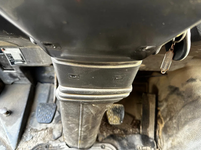 Kipper vrachtwagen, Kraanwagen Mercedes-Benz SK 1935 V8 4X2 Tipper Spring/Spring AMCO V825 9T Crane: afbeelding 7 Kipper vrachtwagen, Kraanwagen Mercedes-Benz SK 1935 V8 4X2 Tipper Spring/Spring AMCO V825 9T Crane: afbeelding 7