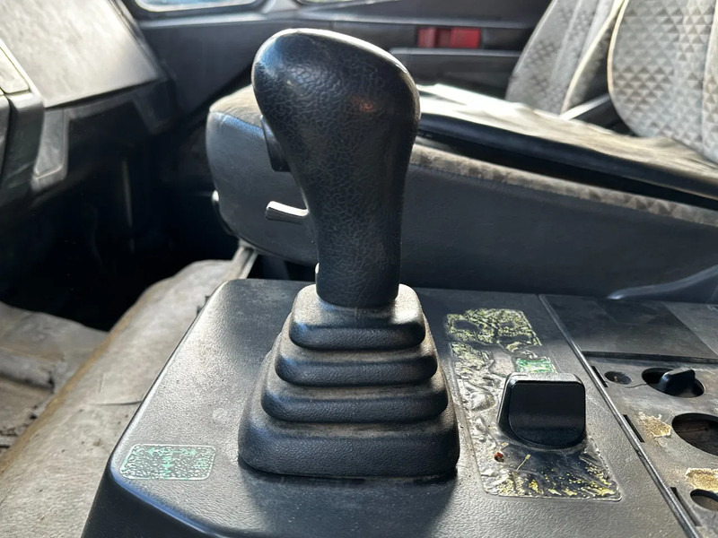 Kipper vrachtwagen, Kraanwagen Mercedes-Benz SK 1935 V8 4X2 Tipper Spring/Spring AMCO V825 9T Crane: afbeelding 8 Kipper vrachtwagen, Kraanwagen Mercedes-Benz SK 1935 V8 4X2 Tipper Spring/Spring AMCO V825 9T Crane: afbeelding 8