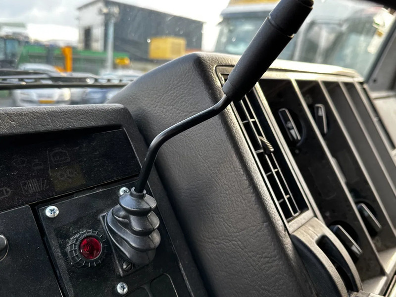 Kipper vrachtwagen, Kraanwagen Mercedes-Benz SK 1935 V8 4X2 Tipper Spring/Spring AMCO V825 9T Crane: afbeelding 9 Kipper vrachtwagen, Kraanwagen Mercedes-Benz SK 1935 V8 4X2 Tipper Spring/Spring AMCO V825 9T Crane: afbeelding 9