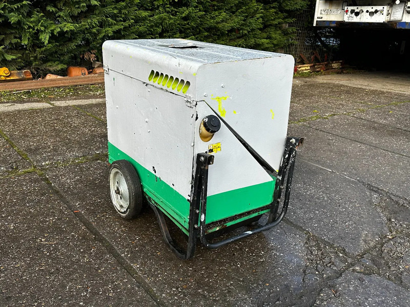 Pramac P6000S2 6KVA Generator - Industrie generator: afbeelding 2 Pramac P6000S2 6KVA Generator - Industrie generator: afbeelding 2