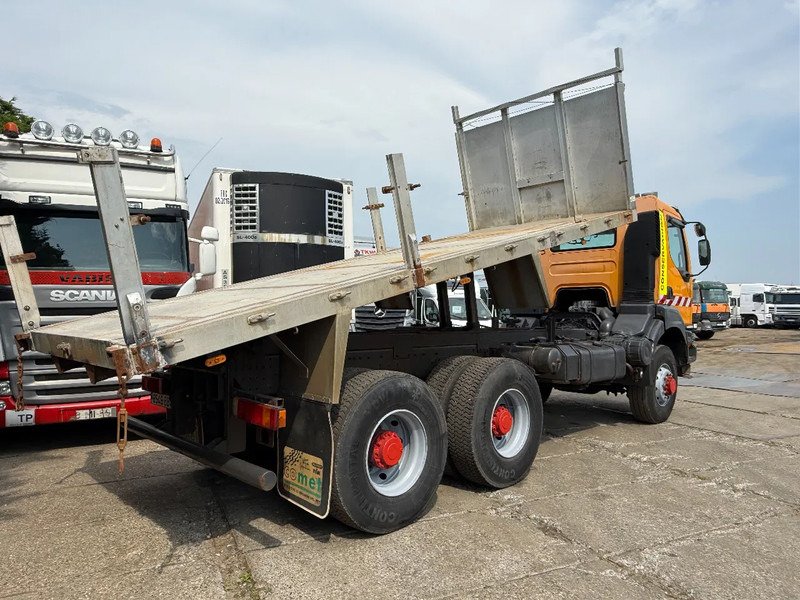Renault Kerax 400 6X6 Tipper Spring/spring ZF Man Gear EURO 2 - Kipper vrachtwagen: afbeelding 4 Renault Kerax 400 6X6 Tipper Spring/spring ZF Man Gear EURO 2 - Kipper vrachtwagen: afbeelding 4