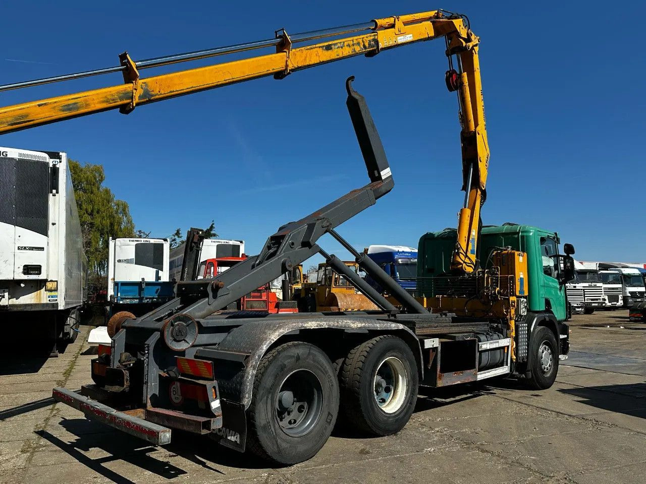 Scania P114-380 6X2 Ampirol + Heila 13000 5T Crane Manu - Containertransporter/ Wissellaadbak vrachtwagen: afbeelding 5 Scania P114-380 6X2 Ampirol + Heila 13000 5T Crane Manu - Containertransporter/ Wissellaadbak vrachtwagen: afbeelding 5