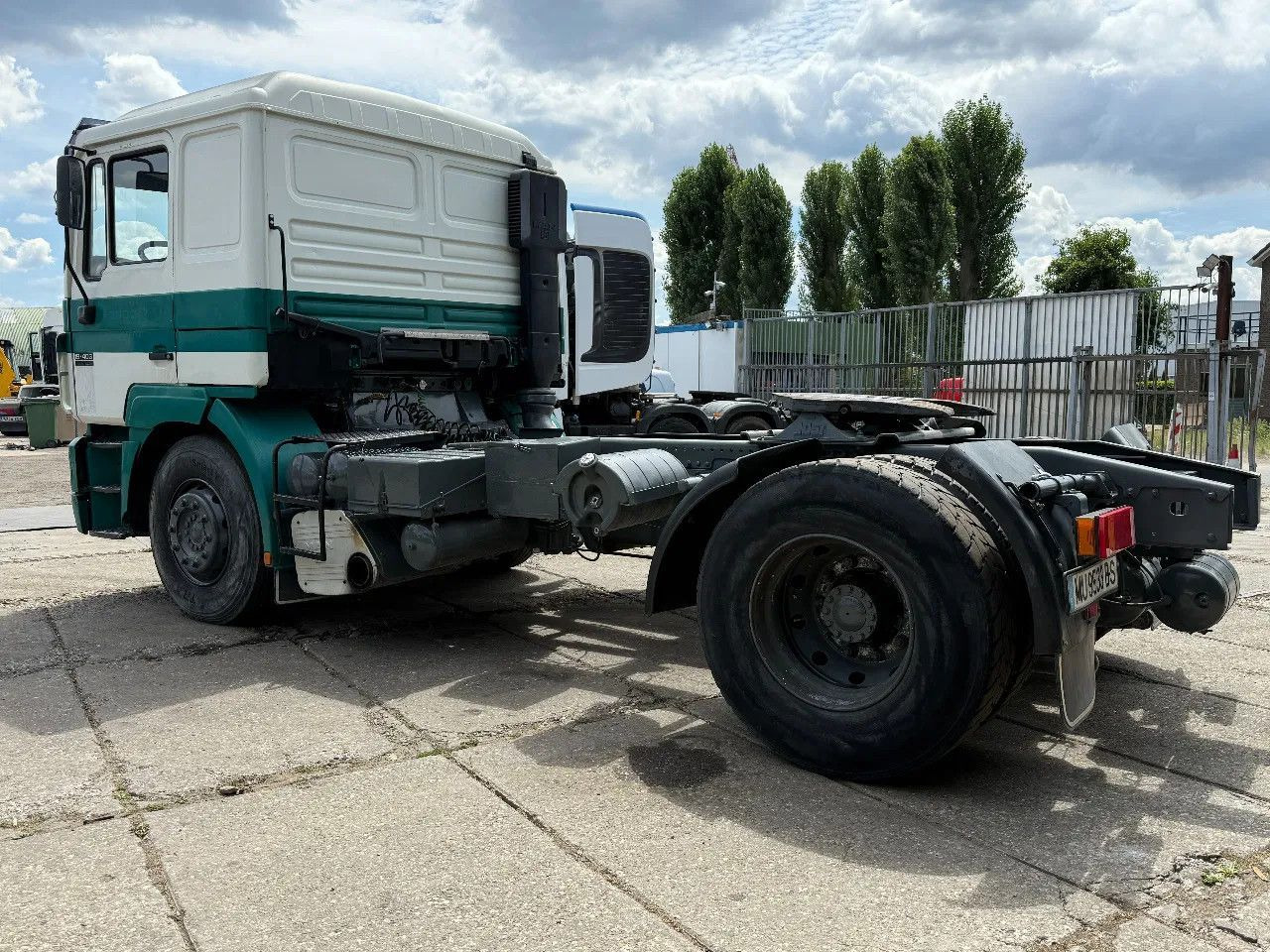 MAN 19.403 4X2 Tractor-unit Spring/Air ZF Manual Gea - Trekker: afbeelding 3 MAN 19.403 4X2 Tractor-unit Spring/Air ZF Manual Gea - Trekker: afbeelding 3