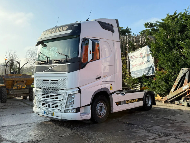 Volvo FH 13.460 4X2 Tractor-unit Spring/Air Retarder PROD2017 HB - Trekker: afbeelding 2 Volvo FH 13.460 4X2 Tractor-unit Spring/Air Retarder PROD2017 HB - Trekker: afbeelding 2