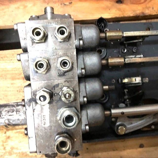 4- Way hydraulic control for Still - Hydraulische klep voor Intern transport: afbeelding 4 4- Way hydraulic control for Still - Hydraulische klep voor Intern transport: afbeelding 4