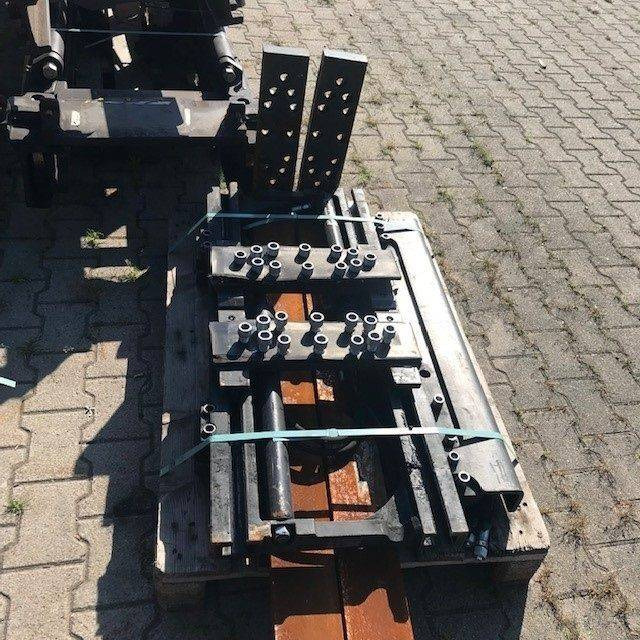 Kaup Fork positioner with sideshift - Aanbouwdeel: afbeelding 1 Kaup Fork positioner with sideshift - Aanbouwdeel: afbeelding 1