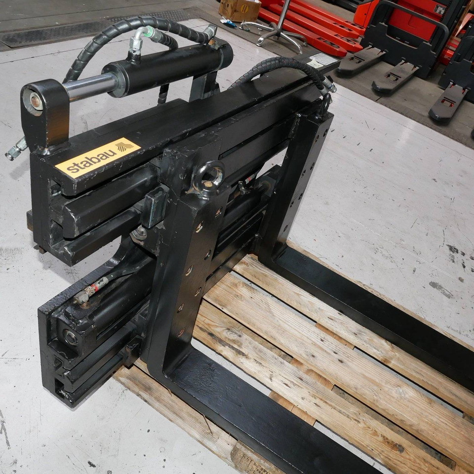 Stabau Fork positioner with separate side shift - Aanbouwdeel: afbeelding 2 Stabau Fork positioner with separate side shift - Aanbouwdeel: afbeelding 2