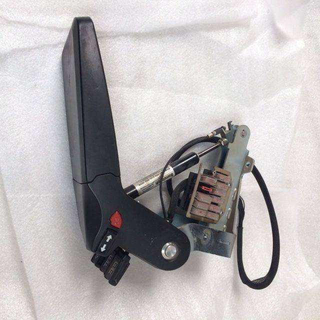 Armrest with many functions for Caterpillar - Elektrisch systeem voor Intern transport: afbeelding 5 Armrest with many functions for Caterpillar - Elektrisch systeem voor Intern transport: afbeelding 5