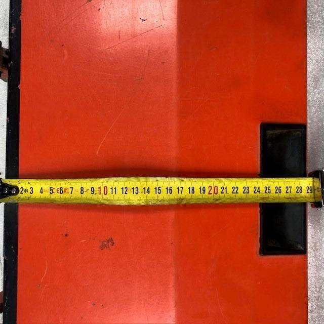 Battery cover for BT / Toyota - Carrosserie en exterieur voor Intern transport: afbeelding 3 Battery cover for BT / Toyota - Carrosserie en exterieur voor Intern transport: afbeelding 3