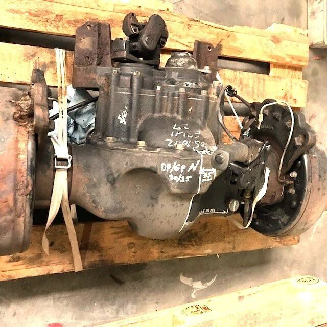 Complete front axle for Caterpillar - As en onderdelen voor Intern transport: afbeelding 4 Complete front axle for Caterpillar - As en onderdelen voor Intern transport: afbeelding 4