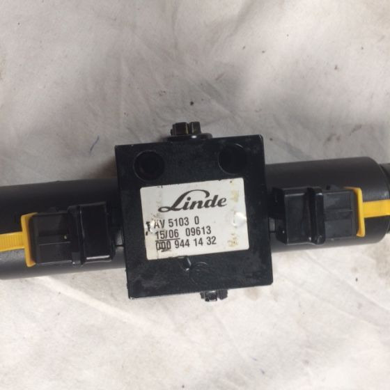 Directional control valve for Linde - Hydraulische klep voor Intern transport: afbeelding 2 Directional control valve for Linde - Hydraulische klep voor Intern transport: afbeelding 2