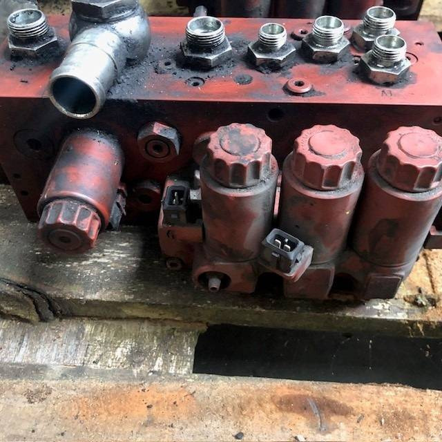 Hy. Control Valve VW10-M3-235bar - Hydraulische klep voor Intern transport: afbeelding 4 Hy. Control Valve VW10-M3-235bar - Hydraulische klep voor Intern transport: afbeelding 4