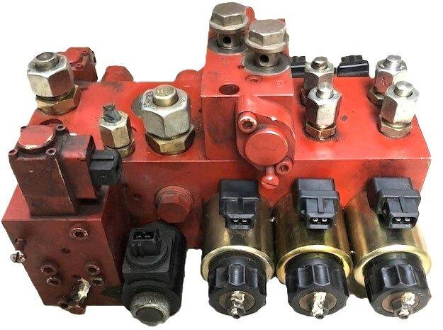 Hydraulic control valve - Hydraulische klep voor Intern transport: afbeelding 3 Hydraulic control valve - Hydraulische klep voor Intern transport: afbeelding 3