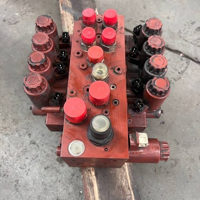 Hydraulic control valve VW12-M4 275bar - Hydraulische klep voor Intern transport: afbeelding 2 Hydraulic control valve VW12-M4 275bar - Hydraulische klep voor Intern transport: afbeelding 2