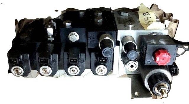 Hydraulic control valve for Atlet - Hydraulische klep voor Intern transport: afbeelding 3 Hydraulic control valve for Atlet - Hydraulische klep voor Intern transport: afbeelding 3