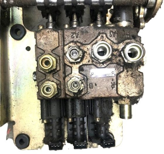 Hydraulic control valve for Still - Hydraulische klep voor Intern transport: afbeelding 2 Hydraulic control valve for Still - Hydraulische klep voor Intern transport: afbeelding 2