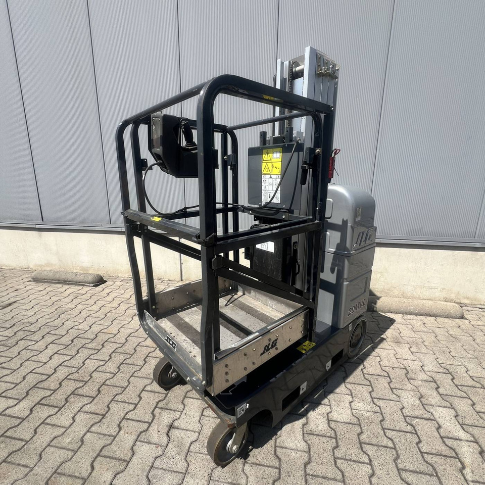 JLG 20MVL - Verticale masthoogwerker: afbeelding 2 JLG 20MVL - Verticale masthoogwerker: afbeelding 2