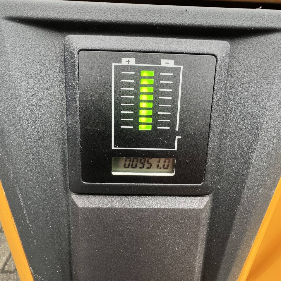 Stapelaar Jungheinrich EJC112: afbeelding 6 Stapelaar Jungheinrich EJC112: afbeelding 6