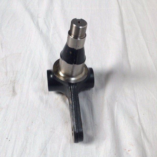 Knuckle, R.H. for Caterpillar - Fusee voor Intern transport: afbeelding 1 Knuckle, R.H. for Caterpillar - Fusee voor Intern transport: afbeelding 1