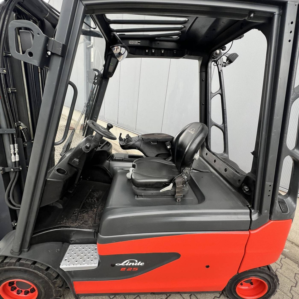 Linde E25L (387) - Elektrische heftruck: afbeelding 3 Linde E25L (387) - Elektrische heftruck: afbeelding 3