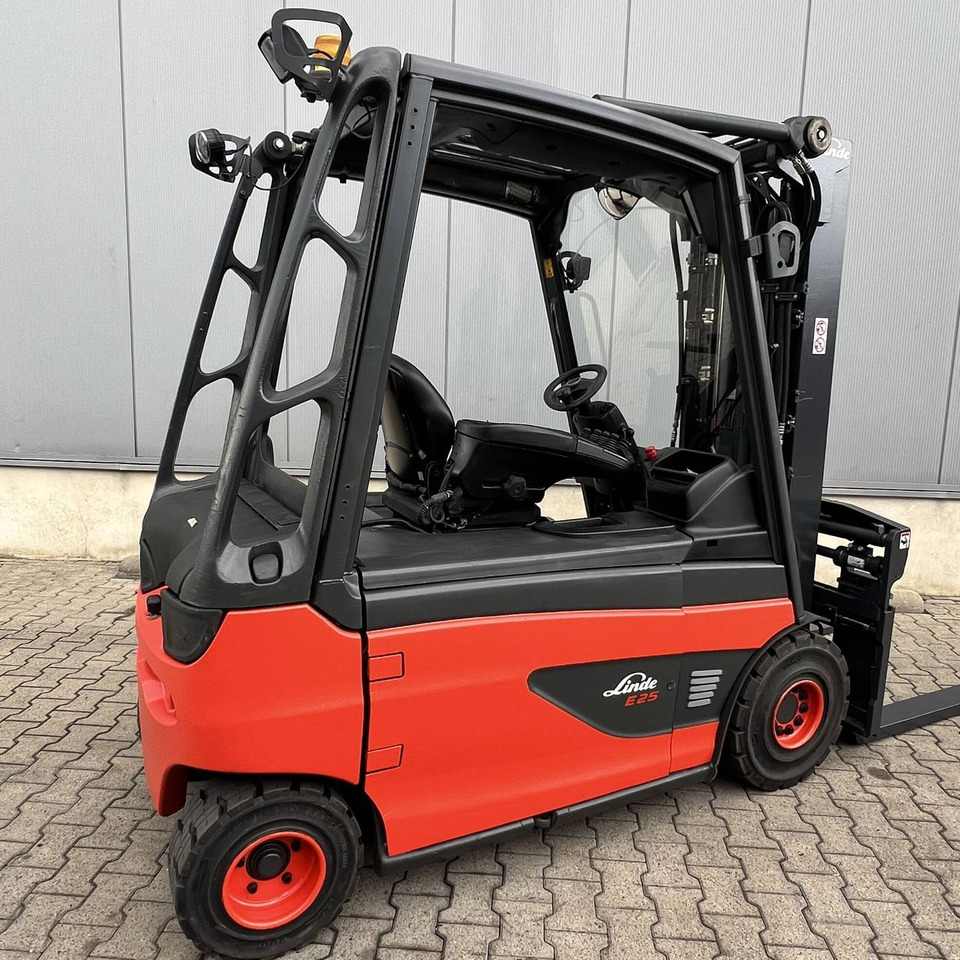 Linde E25L (387) - Elektrische heftruck: afbeelding 2 Linde E25L (387) - Elektrische heftruck: afbeelding 2