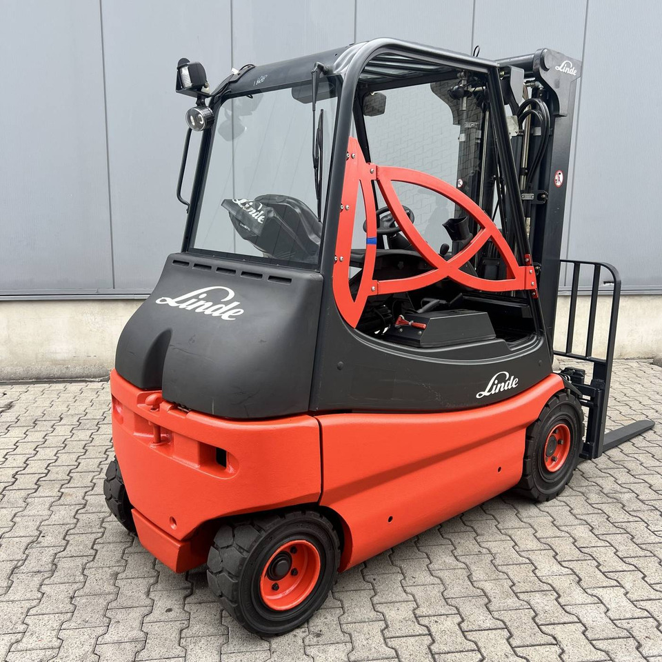 Linde E25S (336-03) - Elektrische heftruck: afbeelding 2 Linde E25S (336-03) - Elektrische heftruck: afbeelding 2