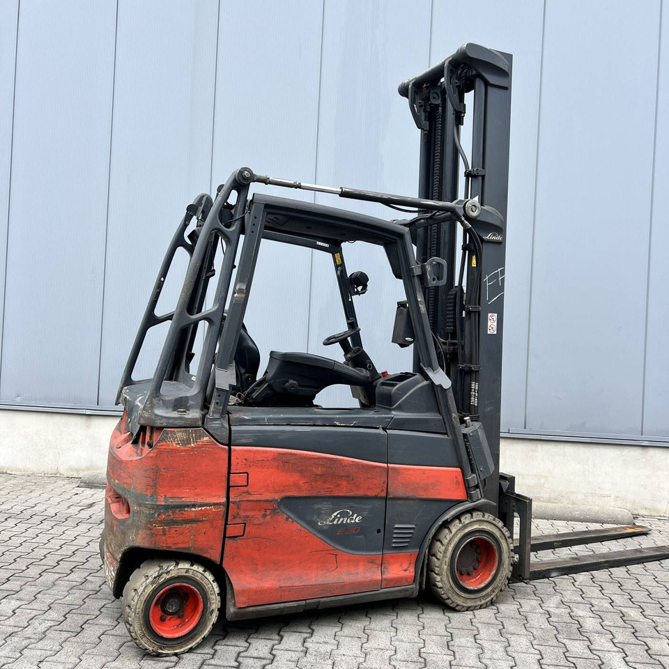 Linde E30/600H (387) - Elektrische heftruck: afbeelding 2 Linde E30/600H (387) - Elektrische heftruck: afbeelding 2