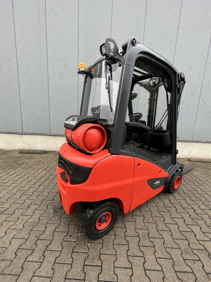 Linde H20T (391) - LPG heftruck: afbeelding 2 Linde H20T (391) - LPG heftruck: afbeelding 2
