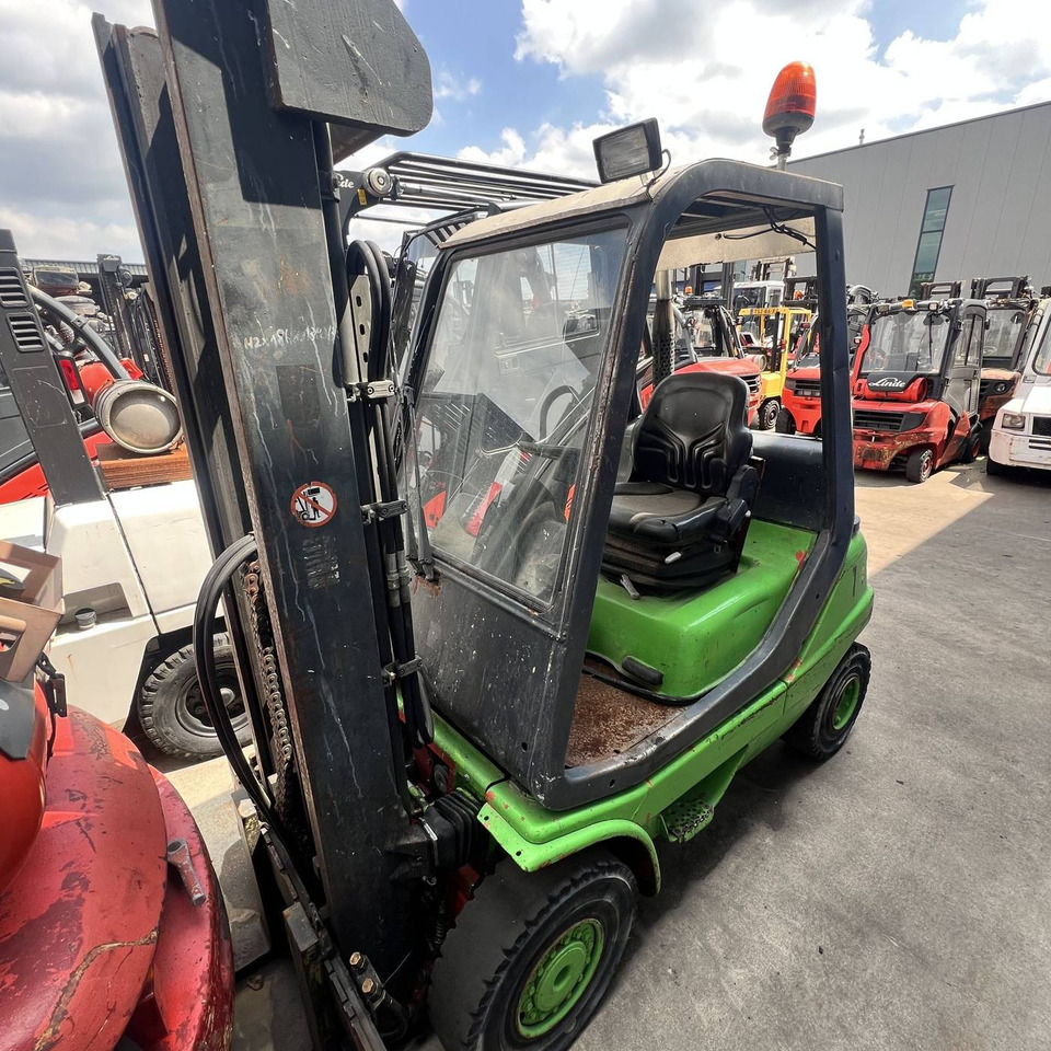 Linde H25D (351-03) - Diesel heftruck: afbeelding 1 Linde H25D (351-03) - Diesel heftruck: afbeelding 1