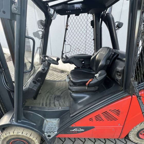 Linde H25T-02 (392) EVO - LPG heftruck: afbeelding 4 Linde H25T-02 (392) EVO - LPG heftruck: afbeelding 4