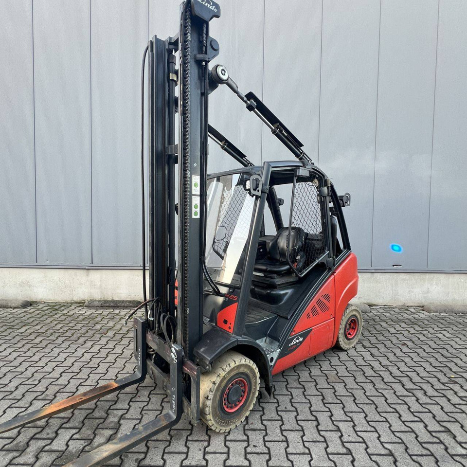 Linde H25T-02 (393) EVO - LPG heftruck: afbeelding 1 Linde H25T-02 (393) EVO - LPG heftruck: afbeelding 1