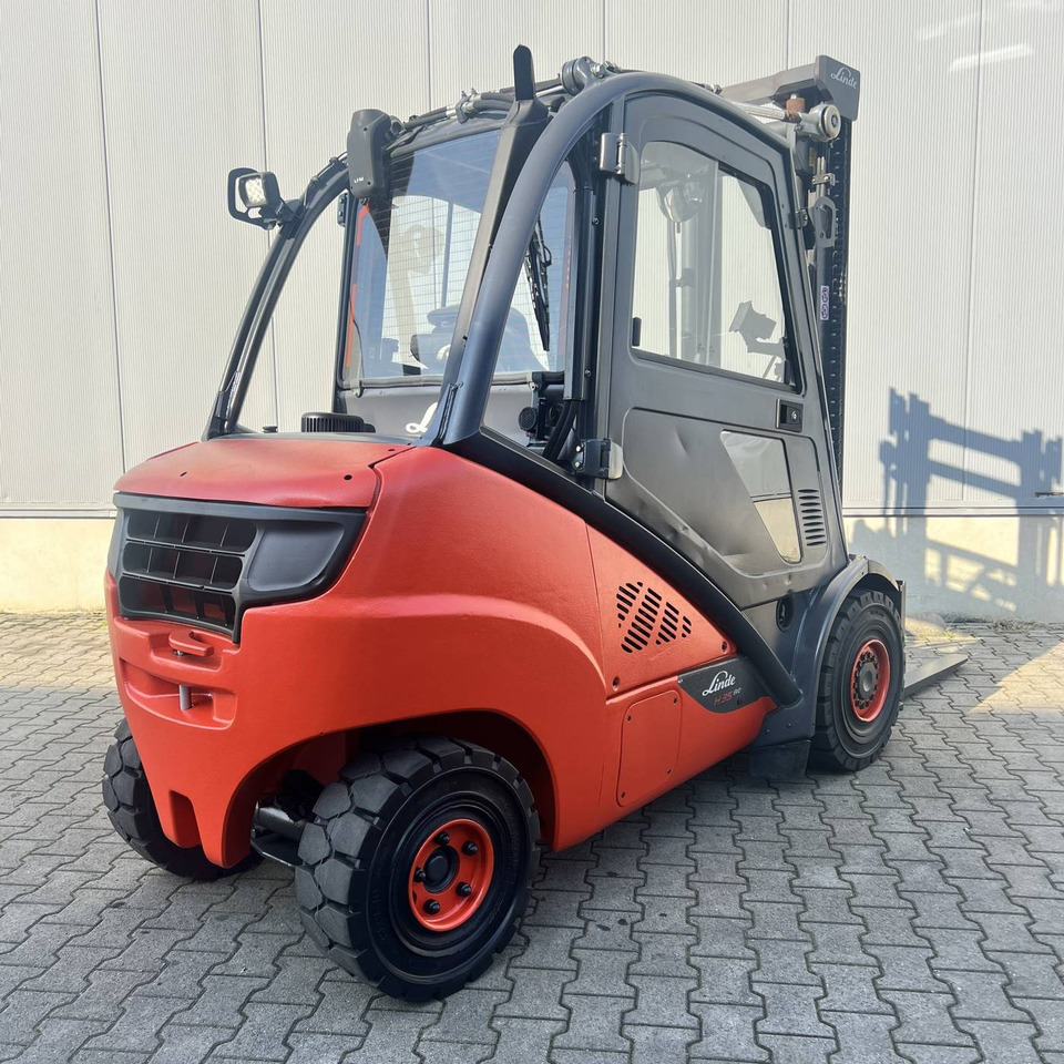 Linde H35D (393) EVO - Diesel heftruck: afbeelding 3 Linde H35D (393) EVO - Diesel heftruck: afbeelding 3