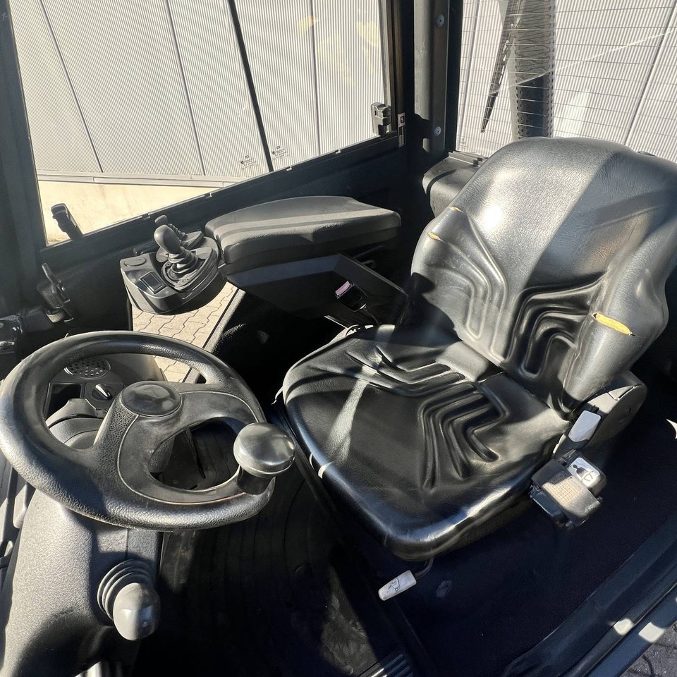 Linde H35D (393) - Diesel heftruck: afbeelding 4 Linde H35D (393) - Diesel heftruck: afbeelding 4