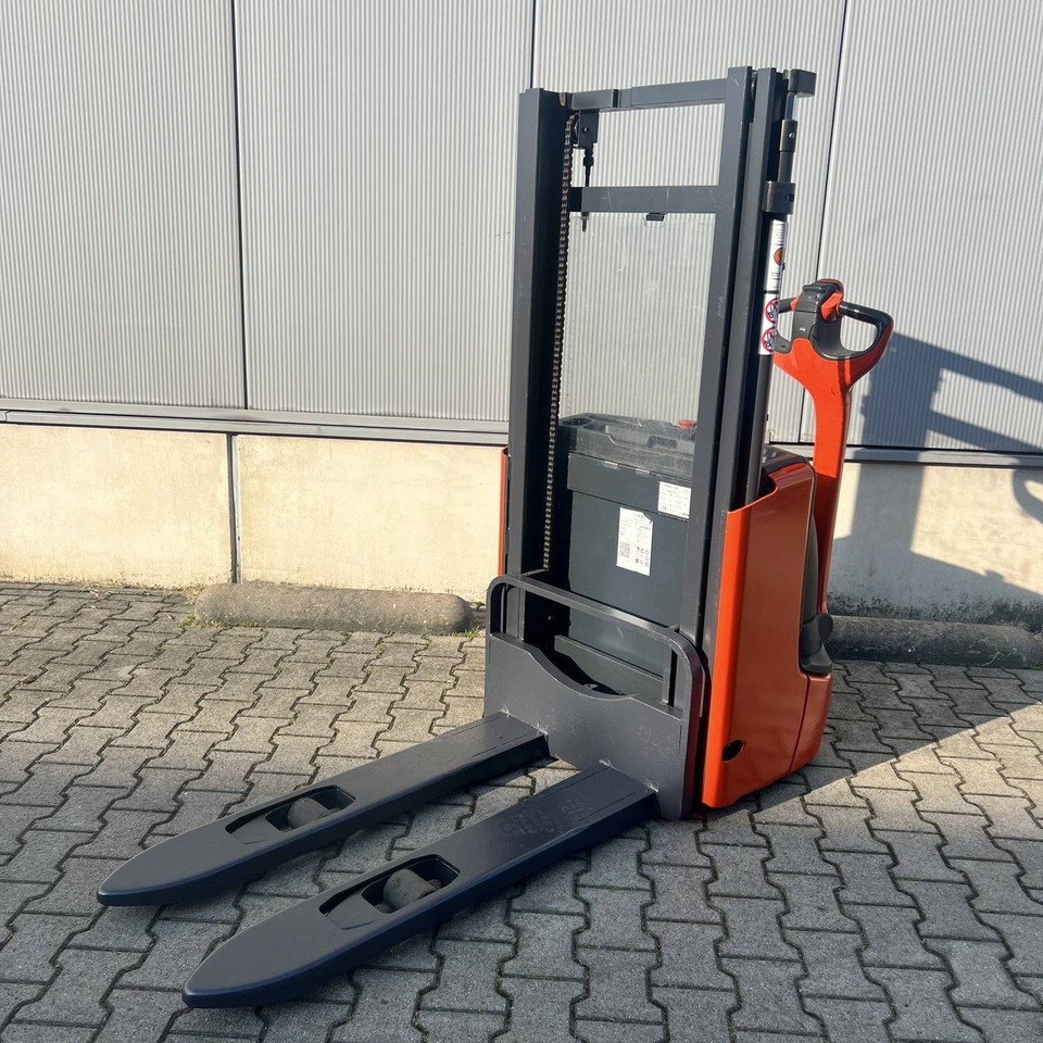 Linde L10 (1172) - Stapelaar: afbeelding 3 Linde L10 (1172) - Stapelaar: afbeelding 3